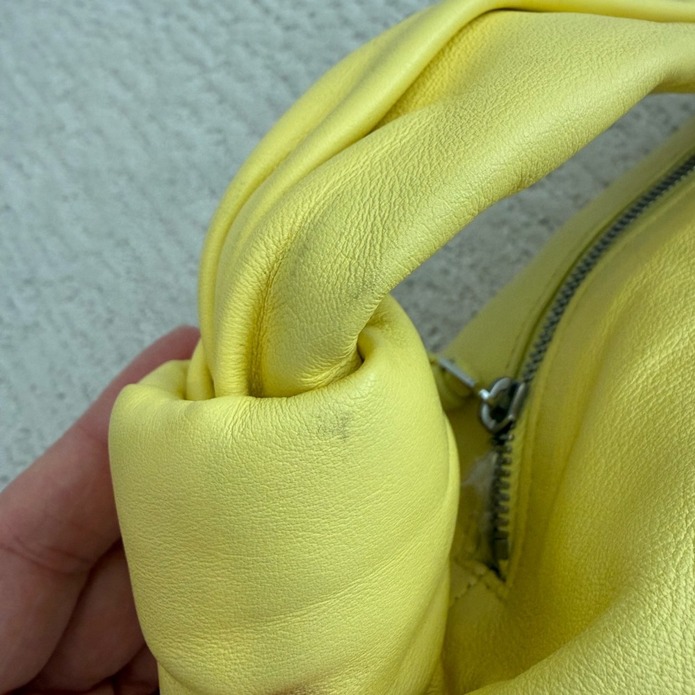 Bottega Veneta Double Knot mini bag leather yellow - Picture 7 of 15